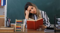 Режим работы в школьные каникулы. Разъясняет правовой инспектор труда